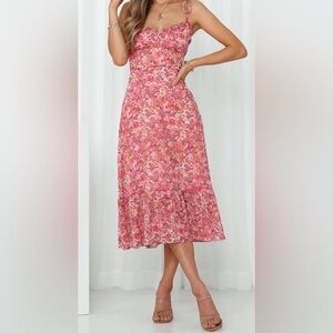 Hello Molly Kaitlyn Midi Dress | Pink Floral | Size: M